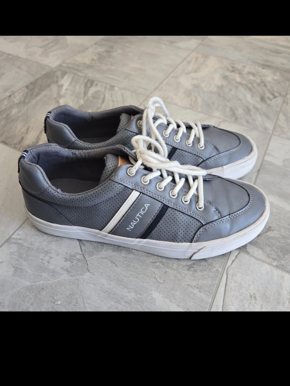 Nautica Men's Gray Low-Top Casual Sneakers